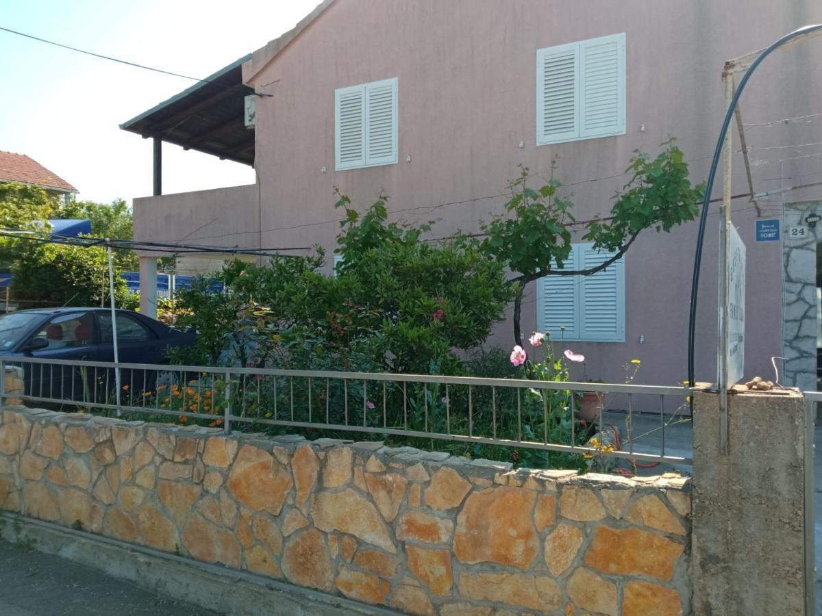 Guesthouse Eljuga Family ستاري غراد المظهر الخارجي الصورة